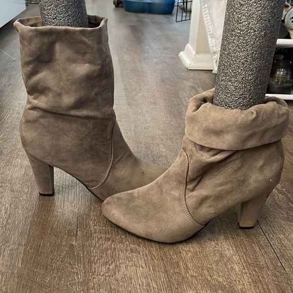 10 express grey gray heeled boot - Picture 1 of 7